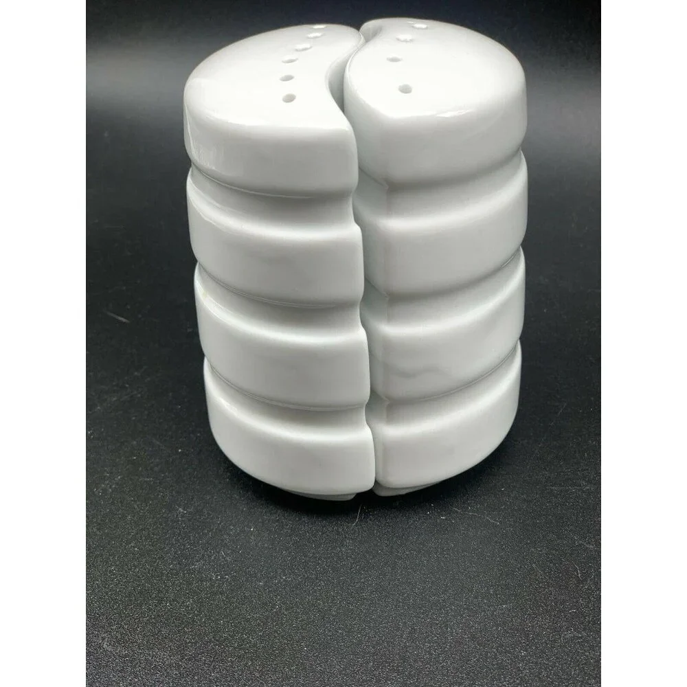 Fitz And Floyd White Ceramic Salt & Pepper Shaker Set Ribbed Ridges - Picture 3 of 5